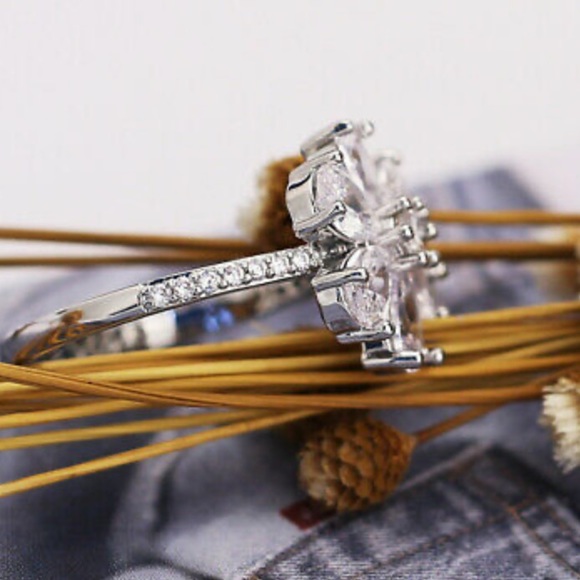 Snowflake 925 Silver Ring White Sapphire Size 6-10 - Picture 10 of 14